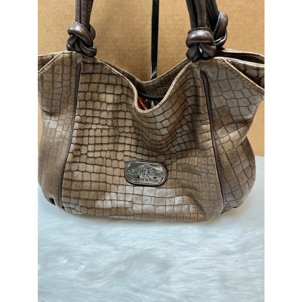 Boots N’ Bags Brown Leather Large Shoulder Handbag
PreOwned. Con - Picture 2 of 10